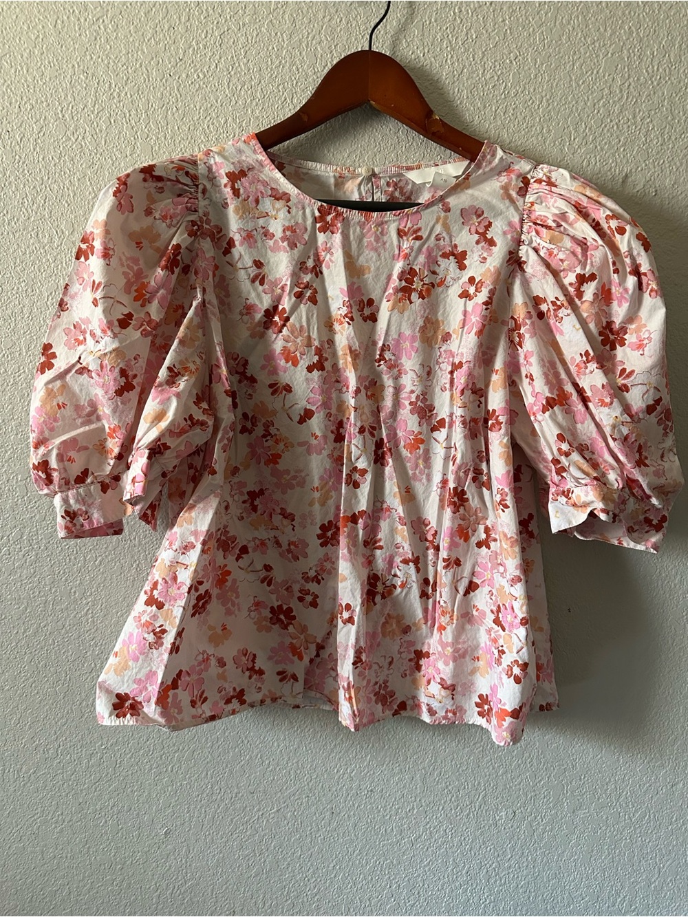 H&M Pink and White Floral Puff-Sleeve Blouse